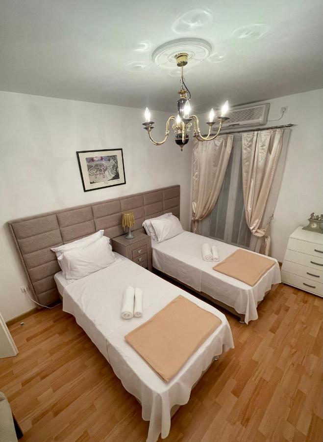 Apartmani Cirovic Luxury تْشيرسيك نوفي المظهر الخارجي الصورة