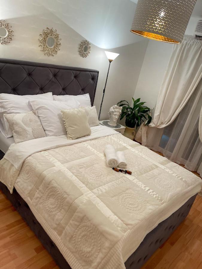 Apartmani Cirovic Luxury تْشيرسيك نوفي المظهر الخارجي الصورة